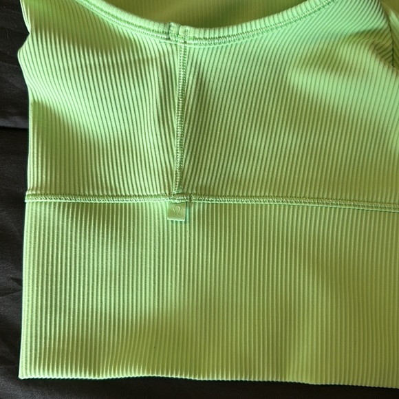 Lululemon Power Pivot Tank - Picture 3 of 3
